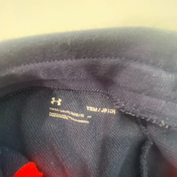 Under Armour matching hoodie and sweatpants - Picture 7 of 8